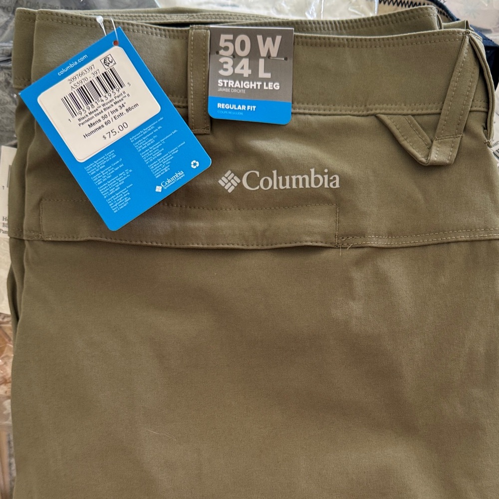Columbia Men's Khaki Chinos in Olive